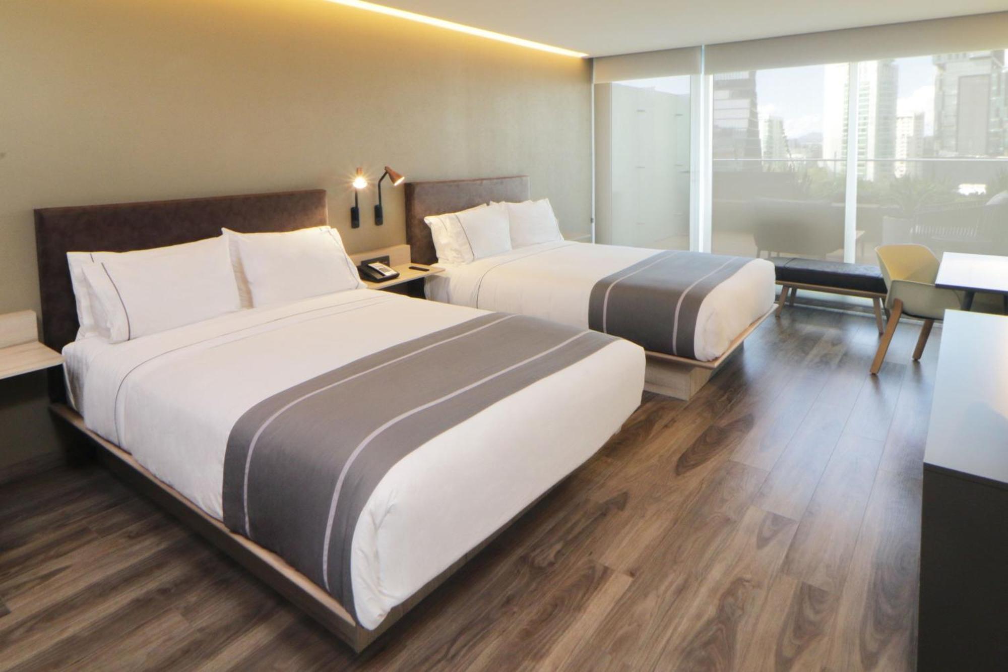 City Express Plus By Marriott Guadalajara Providencia Ngoại thất bức ảnh