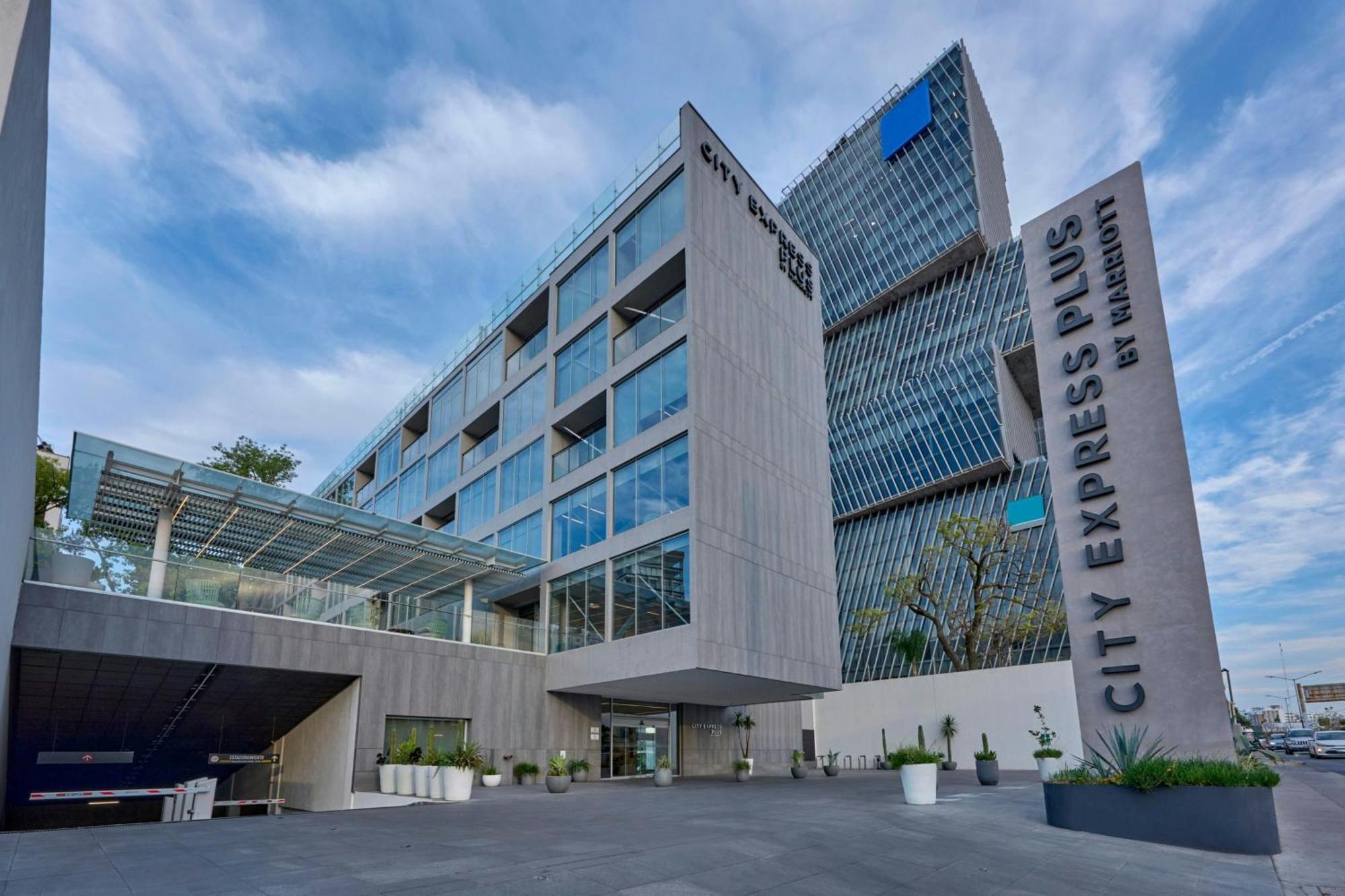City Express Plus By Marriott Guadalajara Providencia Ngoại thất bức ảnh