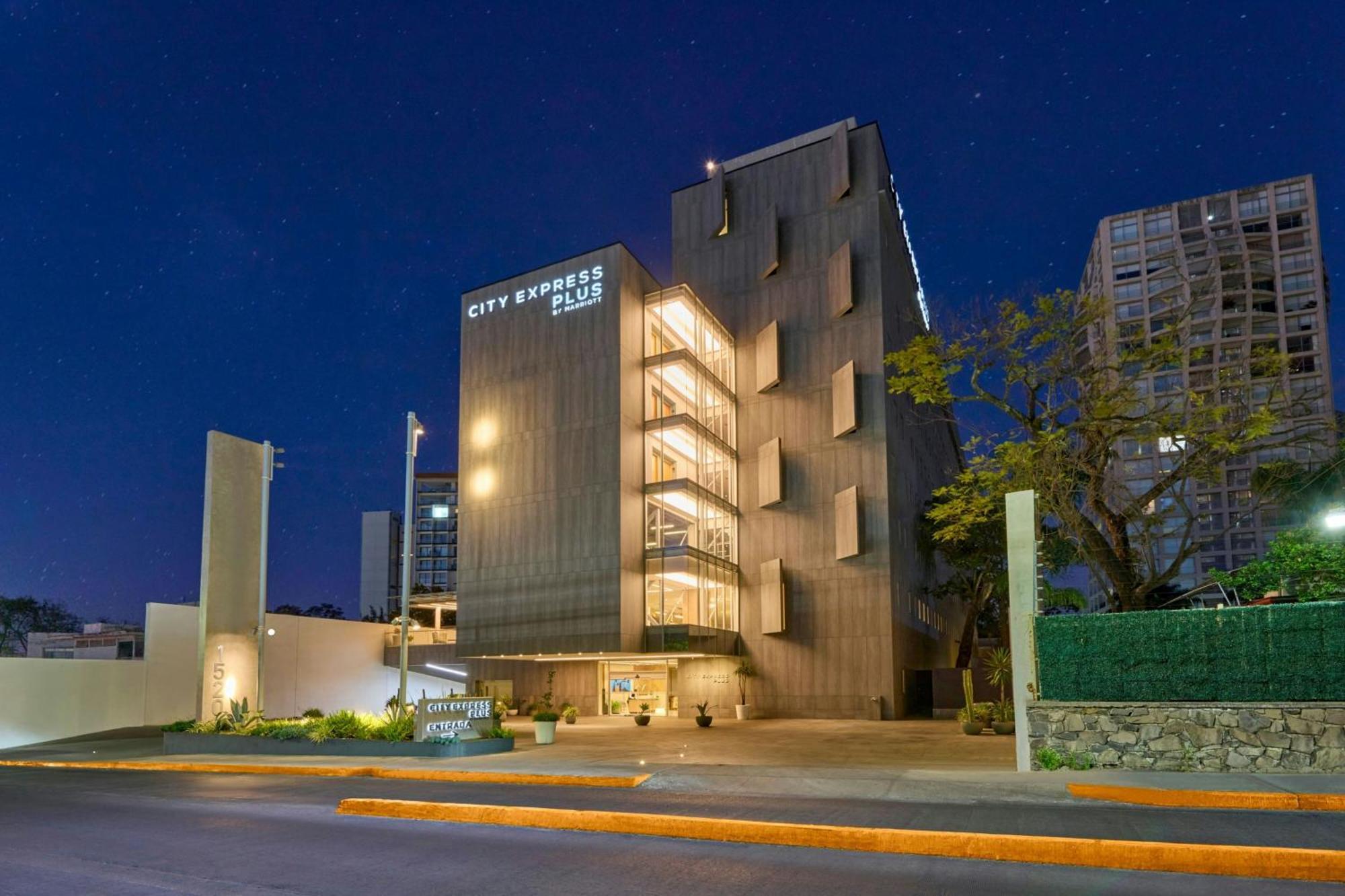 City Express Plus By Marriott Guadalajara Providencia Ngoại thất bức ảnh