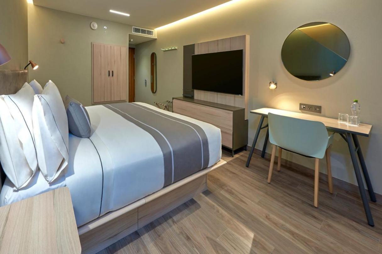 City Express Plus By Marriott Guadalajara Providencia Ngoại thất bức ảnh